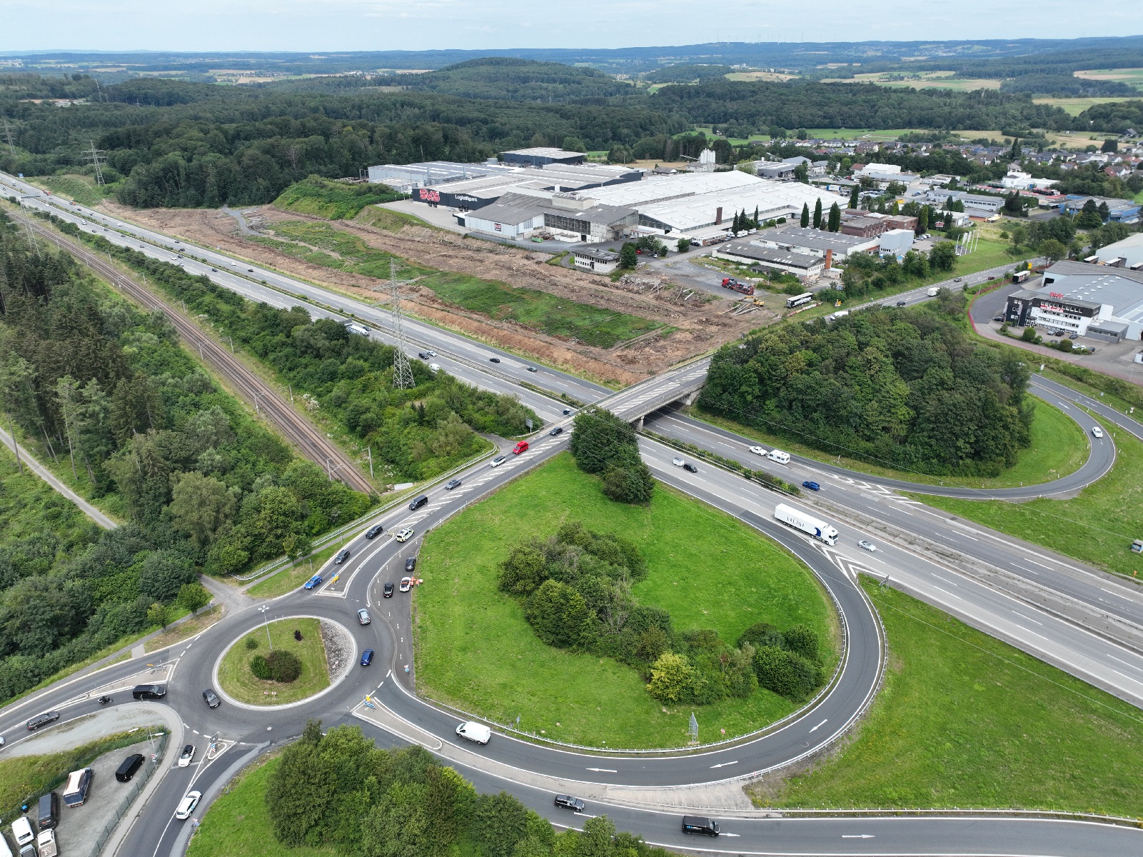 Luftbild der Anschlussstelle. (Quelle: Christian Schmitz und Karl-Heinz Huberti / Autobahn GmbH)