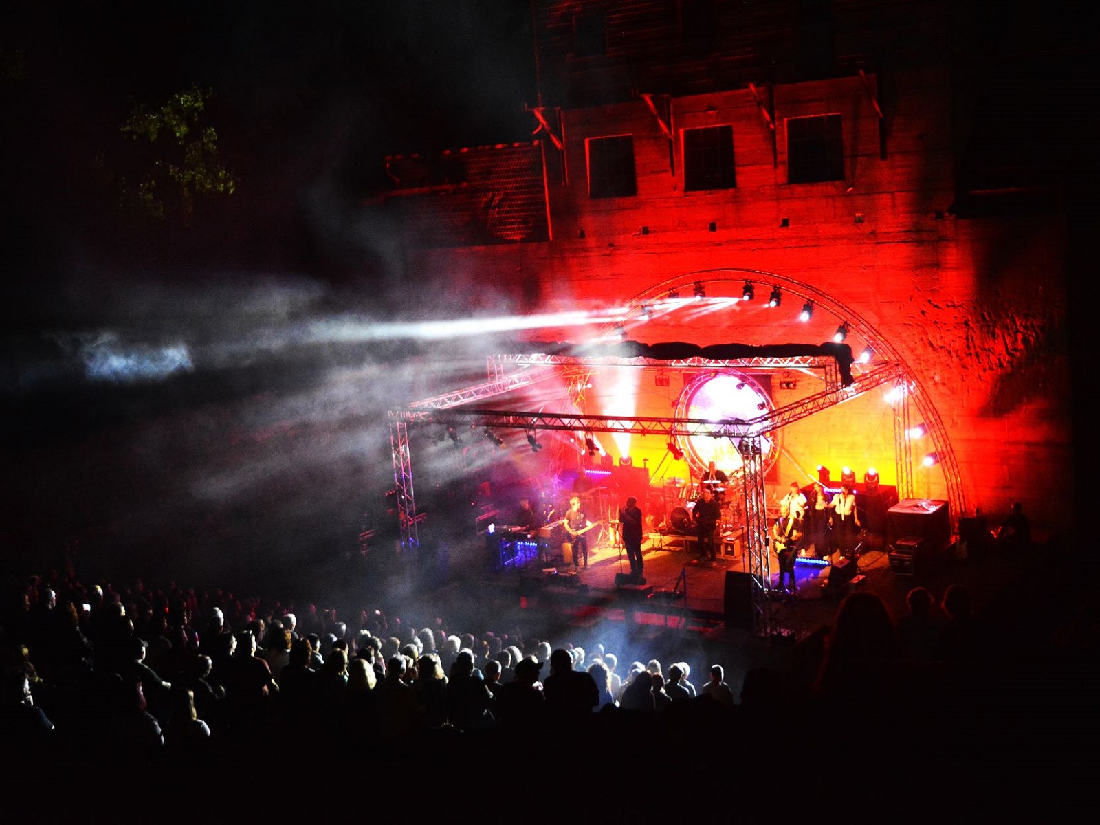 "One Of These Pink Floyd Tributes" im Stffel-Park Enspel frenetisch gefeiert