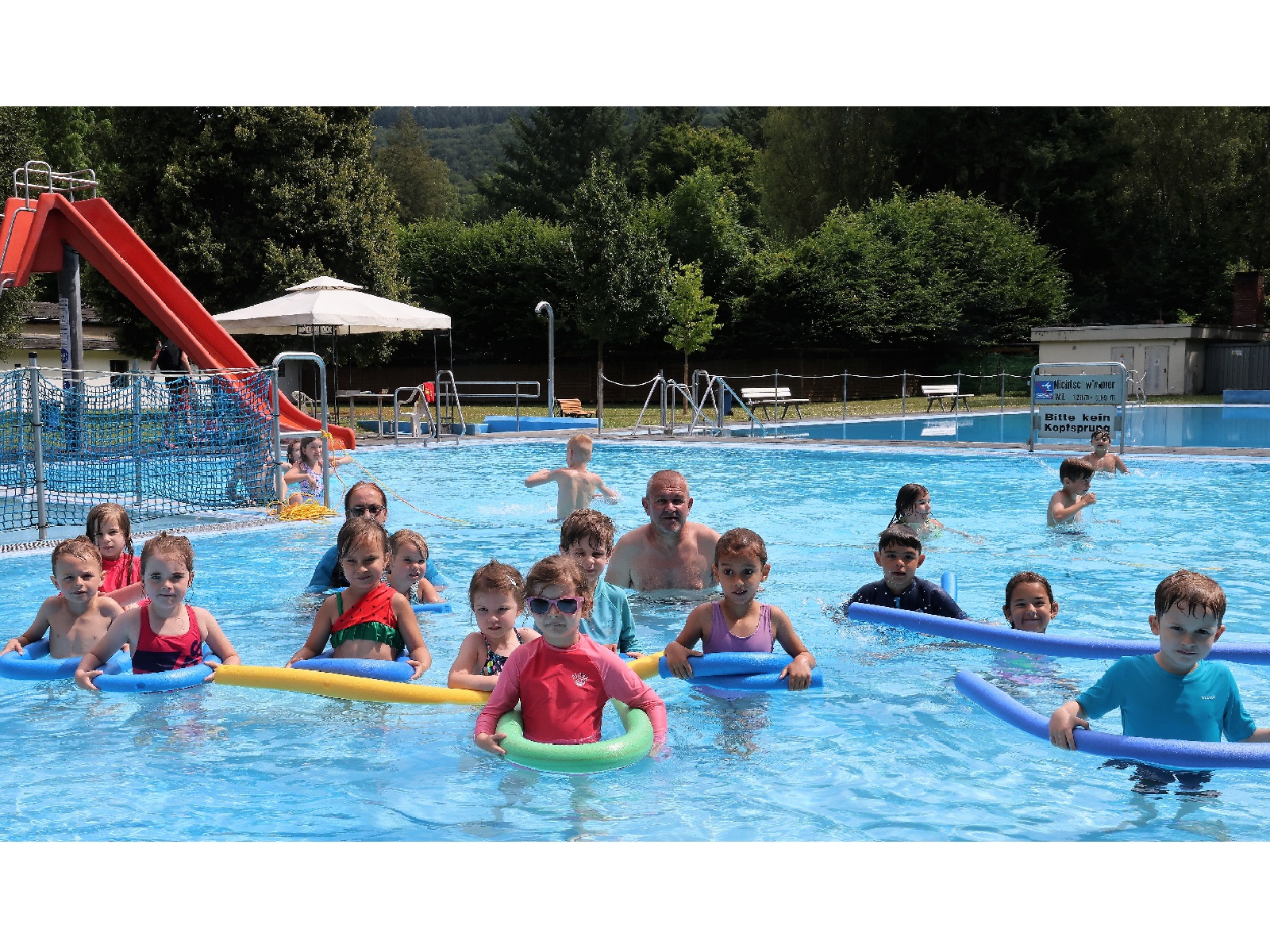 Ferienfreizeit: Groer Andrang auf Seepferdchen-Schwimmkurse in Oberbieber