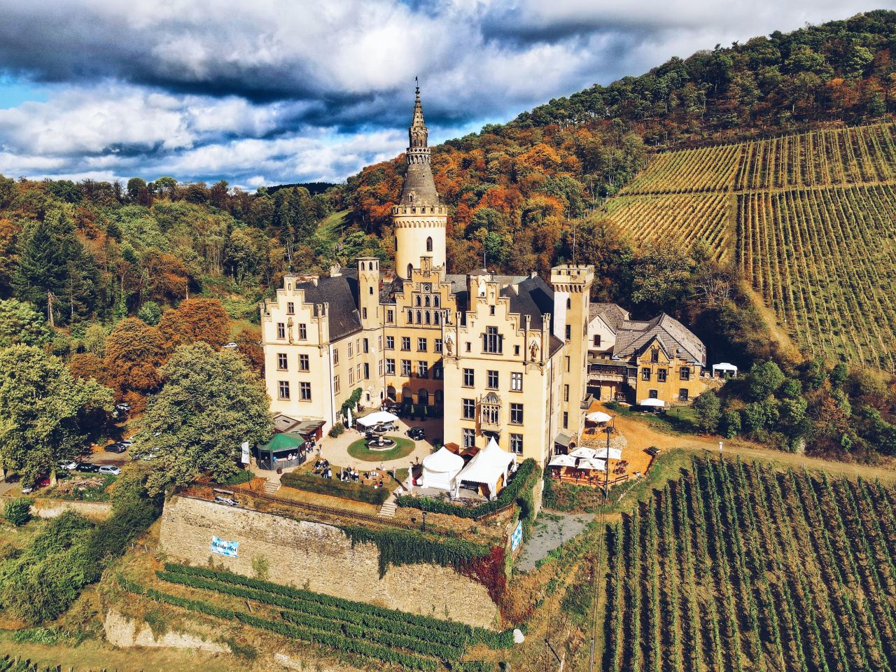 Schloss Arenfels erweitert Raumangebot fr Kultur und Business
