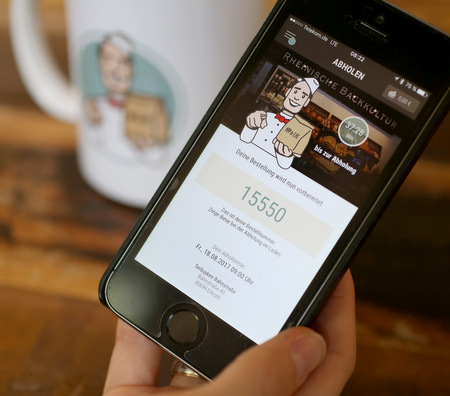 Die Brtchenbestellung klappt bei den Mhlenbckern jetzt auch per App. (Foto: App & Eat GmbH) 