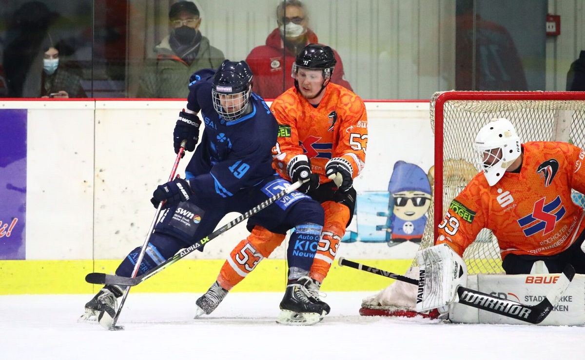 Thorben Beeg steht vor seiner ersten kompletten Spielzeit im Aufgebot des EHC "Die Bren" 2016. (Foto: privat)