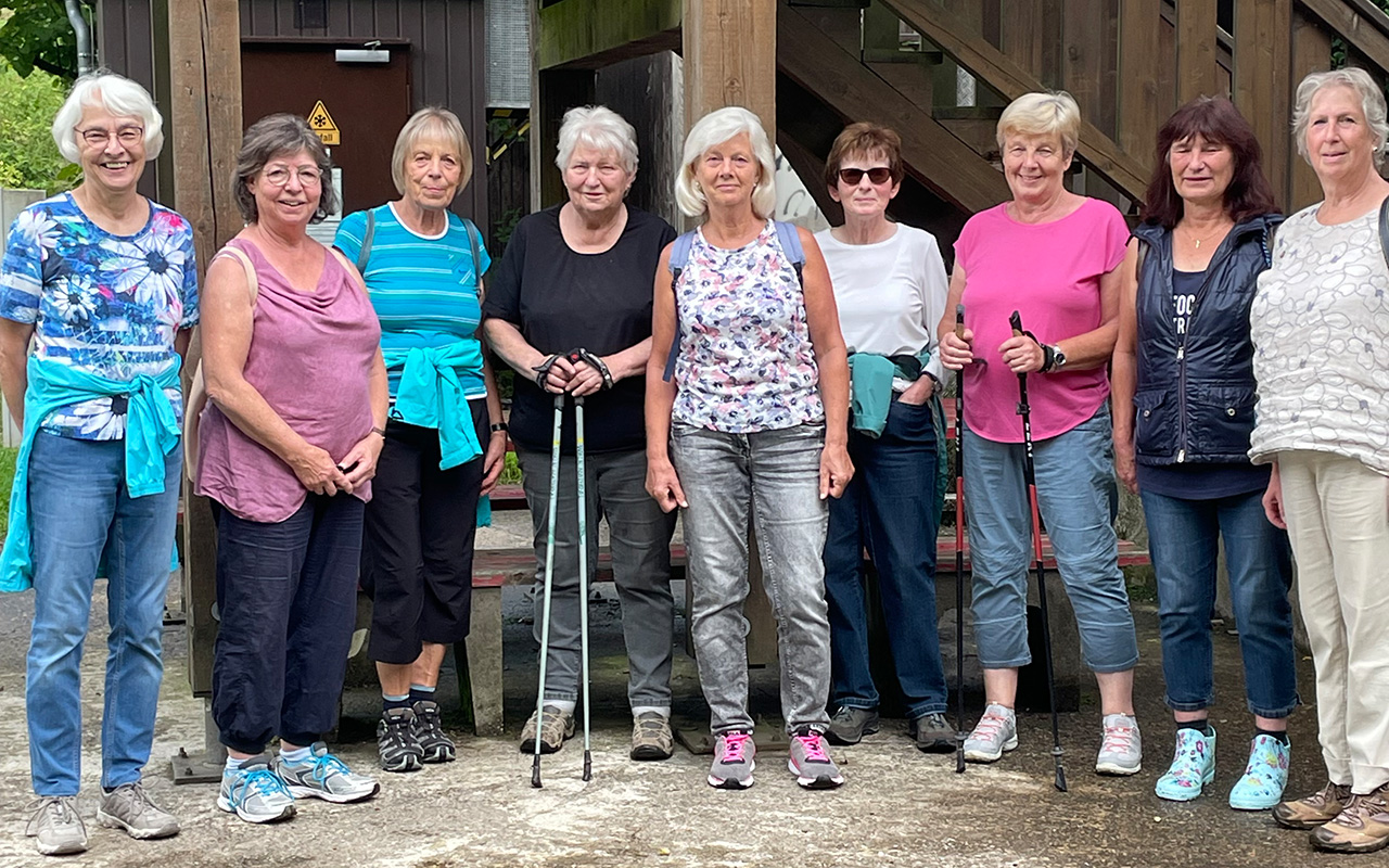 Die Landfrauen wanderten zum Raiffeisenturm. (Foto: Landfrauen Bezirk Altenkirchen)