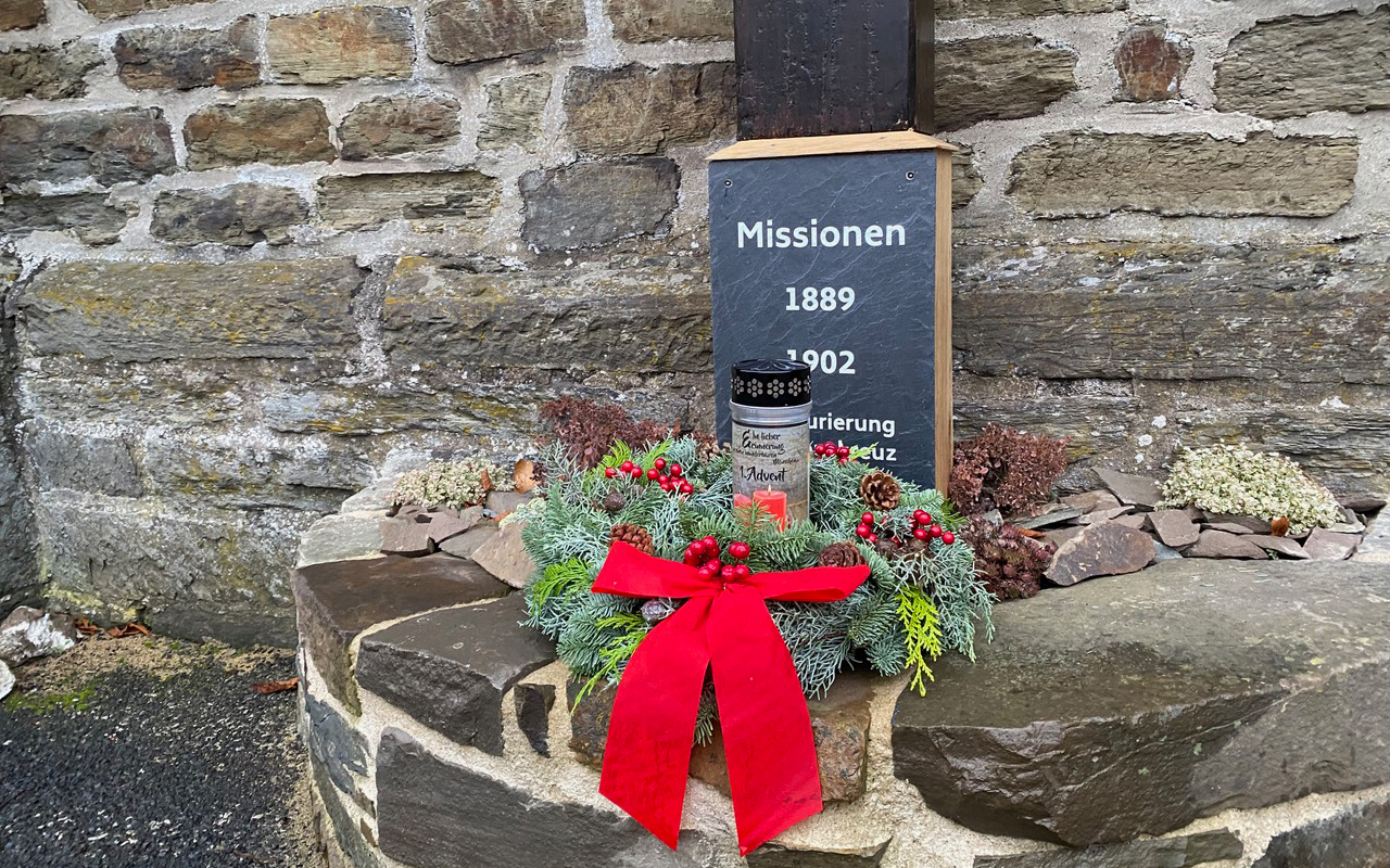 Trotz Schwelbrand ist Elkhausener Kirche in Weihnachtszeit ein Ort der Zuversicht
