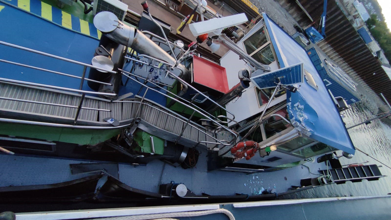 Bei Bendorf kollidierte Gterschiff mit einem Schubboot