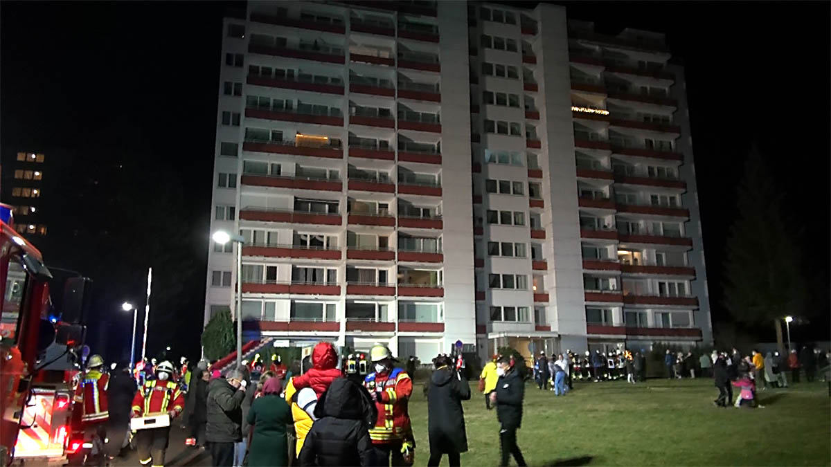 Brand im Hochhaus Ransbach-Baumbach - 120 Personen evakuiert 