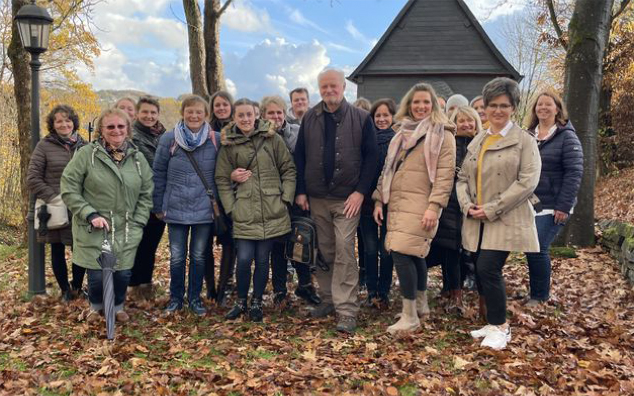 Die Gruppe erkundete Schnstein mit seinen Sehenswrdigkeiten. (Foto: Theis/privat)