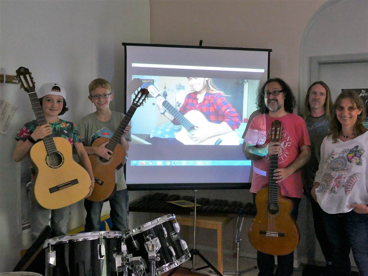 Musik verbindet Kulturen an Wissener Musikschule 
