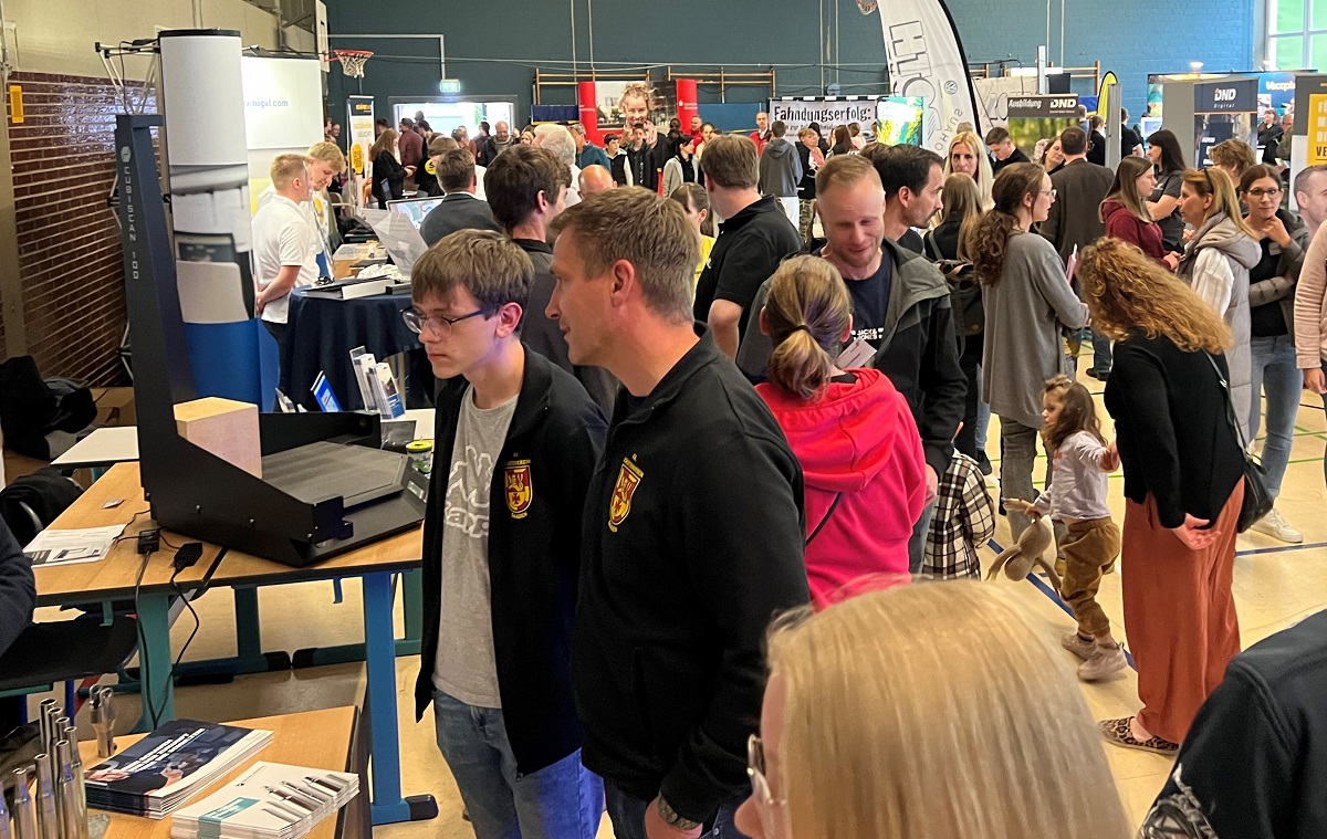 Volles Haus bei der Ausbildungsbrse in Daaden. (Fotos: Lars Limbach)