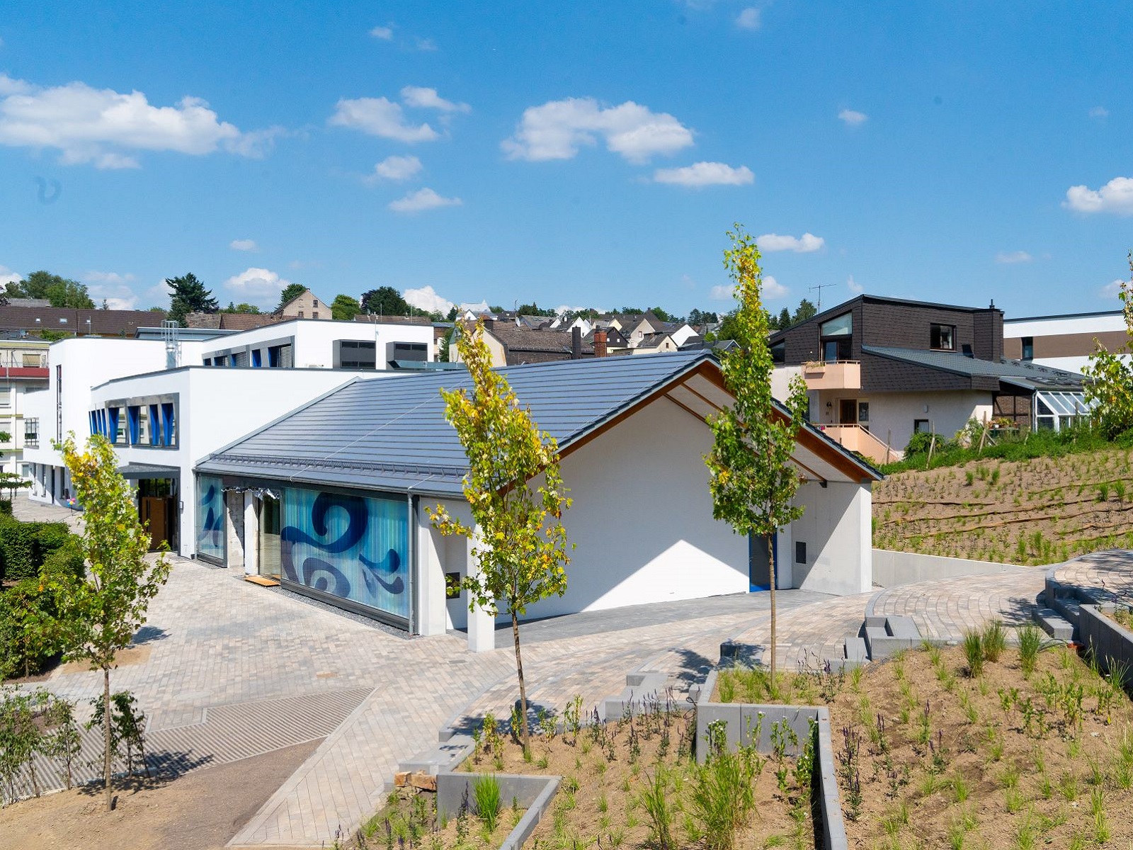 Jugend- und Kulturzentrum "Zweite Heimat" in Hhr-Grenzhausen feierlich eingeweiht