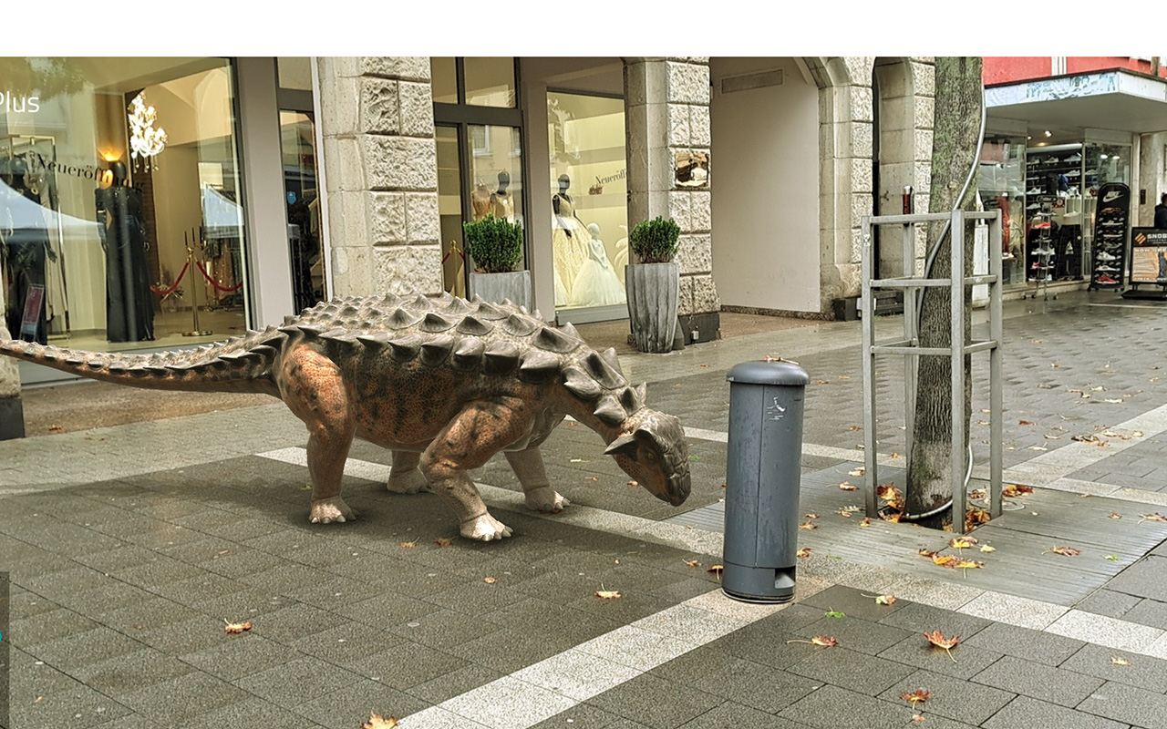 In der Innenstadt stoen die Besucher auf ehemalige Erdbewohner. (Foto: Franz-Josef Dehenn)