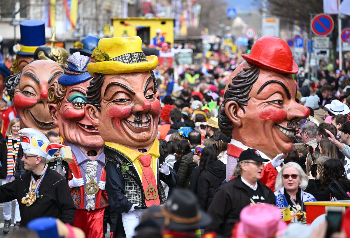 Sonniger Rosenmontag fr Fastnachter in Rheinland-Pfalz