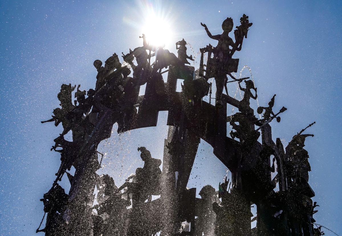 Sonniges Wetter fr die Fastnachtsumzge (Foto: Frank Rumpenhorst/dpa)