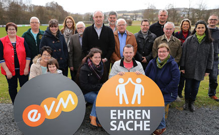 Vier Altenkirchener Vereine freuen sich ber Spende