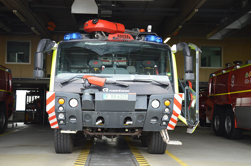 Feuerwehr Kirchspiel Anhausen besucht Flughafen Kln-Bonn