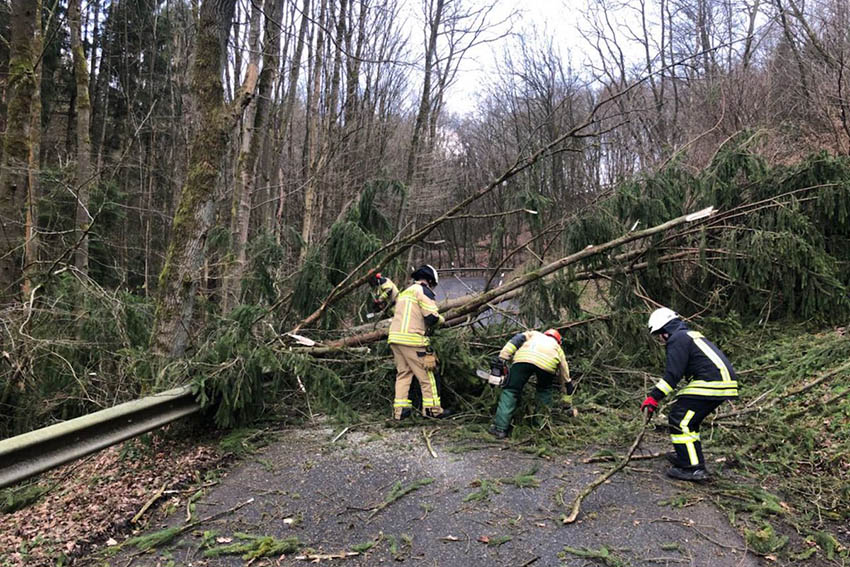 Fotos: Feuerwehr Asbach