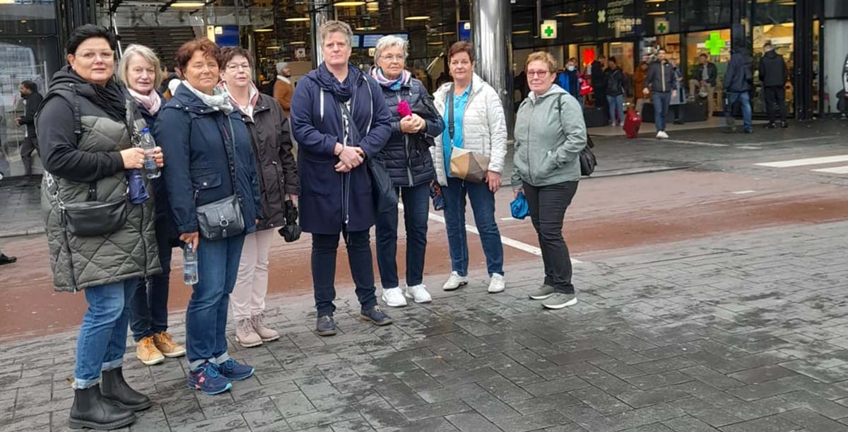 Der Frauenchor fuhr mit dem Schiff nach Amsterdam, um sich die Stadt anzusehen. (Foto: Frauenchor)