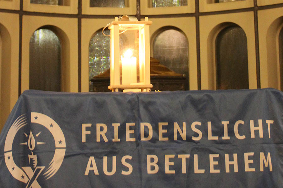 Friedenslicht aus Bethlehem in Neuwied eingetroffen