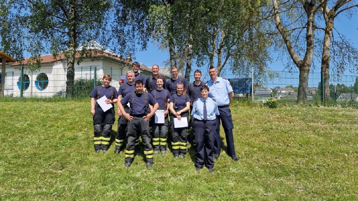 Teilnehmer waren von der Feuerwehr Ockenfels: Karsten Krupp, Dejana Siebertz, Lara Gro, Jan Krautscheid, Christian Ladleif, Marvin Egger, Fabian Scharff und von der Feuerwehr Linz Christian Reifert und Andreas Mertesacker. 