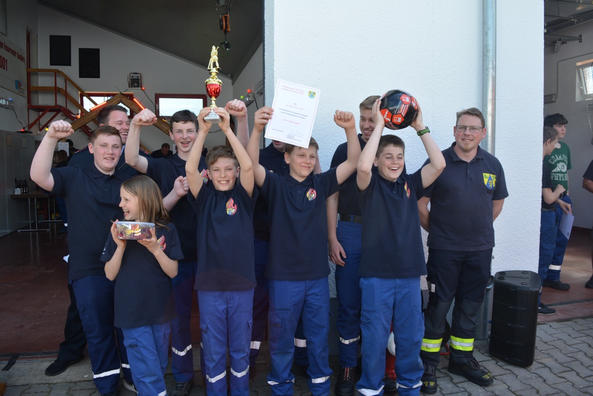 Das Siegerteam der Jugendfeuerwehr Goddert. (Fotos: Wolfgang Rabsch)