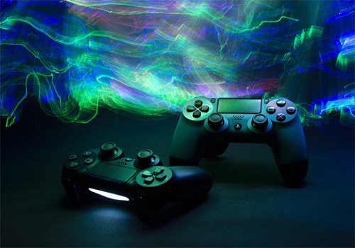 Foto Quelle: <a href=https://pixabay.com/de/photos/joysticks-playstation-spielkonsole-6603119/ target=_blank rel=nofollow>pixabay.com</a>