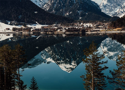 Tirol zhlt zu den schnsten Bundeslndern des Landes sterreich. Foto Quelle: pexels.com / <a href=https://www.pexels.com/de-de/@alesiakozik/ target=_blank rel=nofollow>@alesiakozik</a>