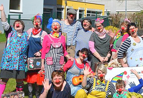 Jetzt sind sie im Einsatz, die Geronto-Clowns am DRK-Krankenhaus Kirchen. (Foto: DRK-Krankenhaus Kirchen)