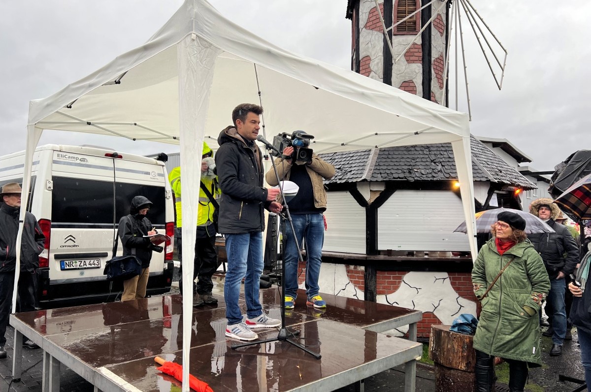 Demo gegen Rechtsextremisumus in Hachenburg - "Aus fr die Hassfabrik"