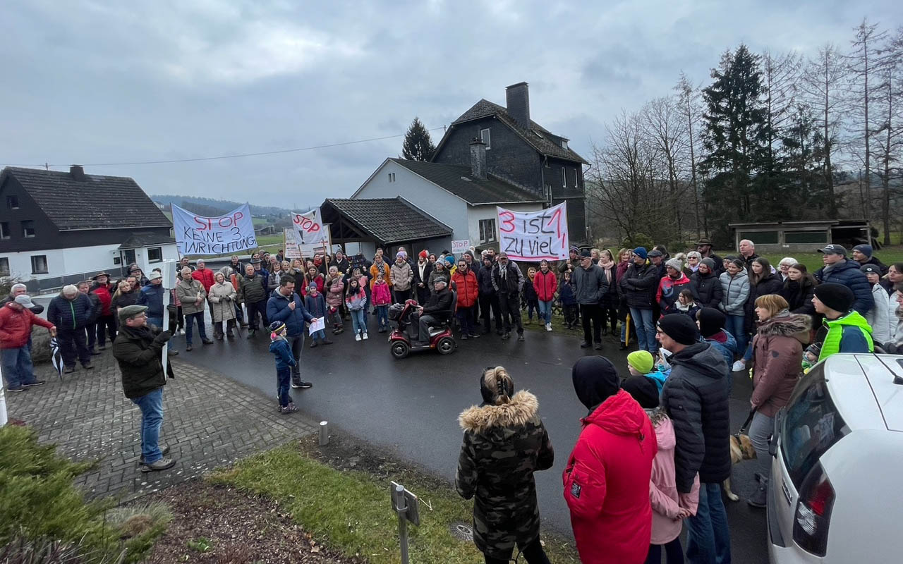 IG Alte Dorfschule Steckenstein hat "Rosinenpicken von Hands of Hope satt