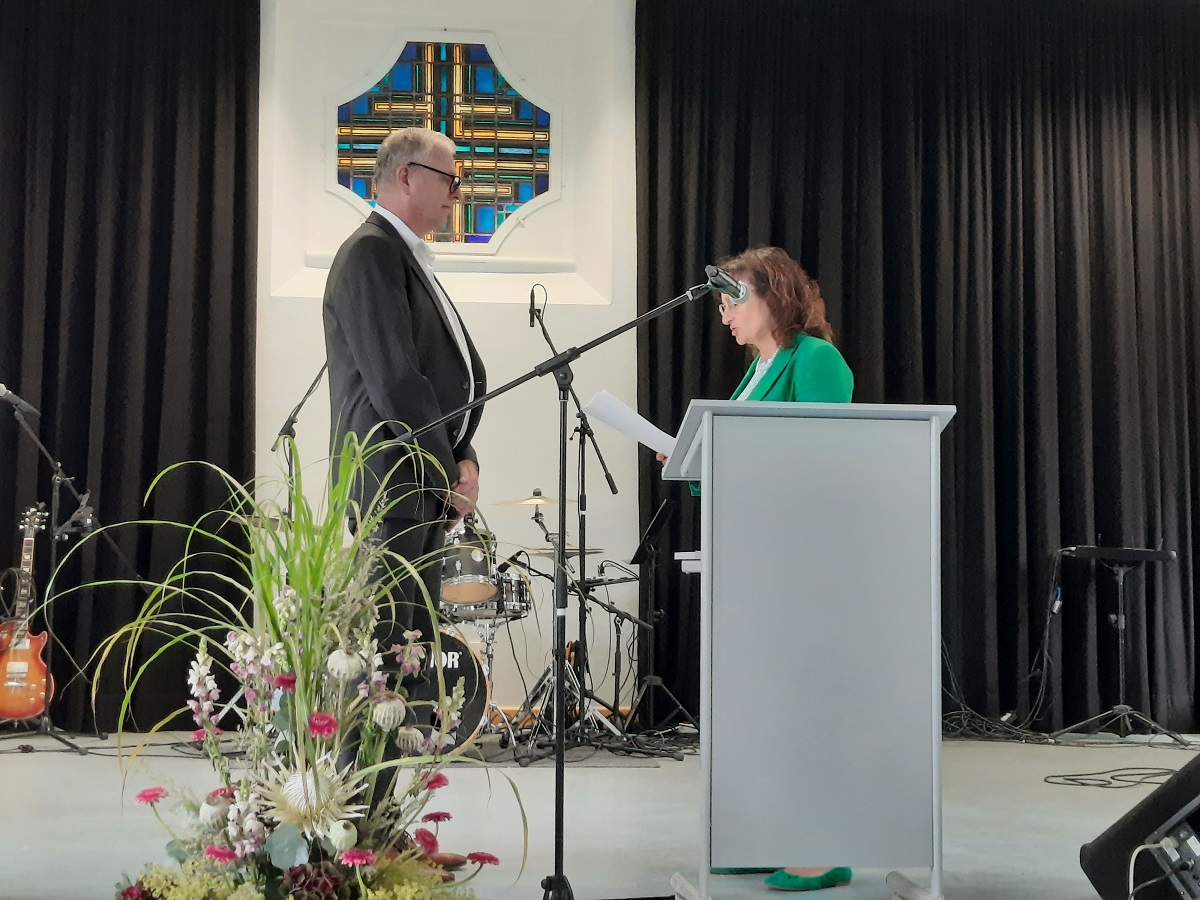 Der Schulleiter der IGS Betzdorf-Kirchen, Dr. Uwe Mattusch, wurde in den Ruhestand verabschiedet. (Foto: M. Schneider)