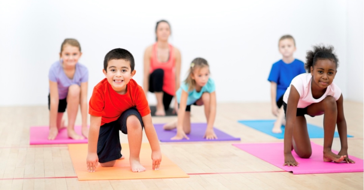 Der TuS Katzwinkel bietet ab September einen Kinder-Yoga-Kurs an. (Foto: Canva)