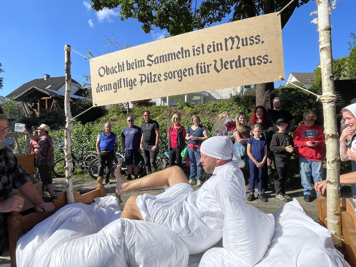 Erntedankfest 2023: Festumzug lockte Tausende nach Friesenhagen