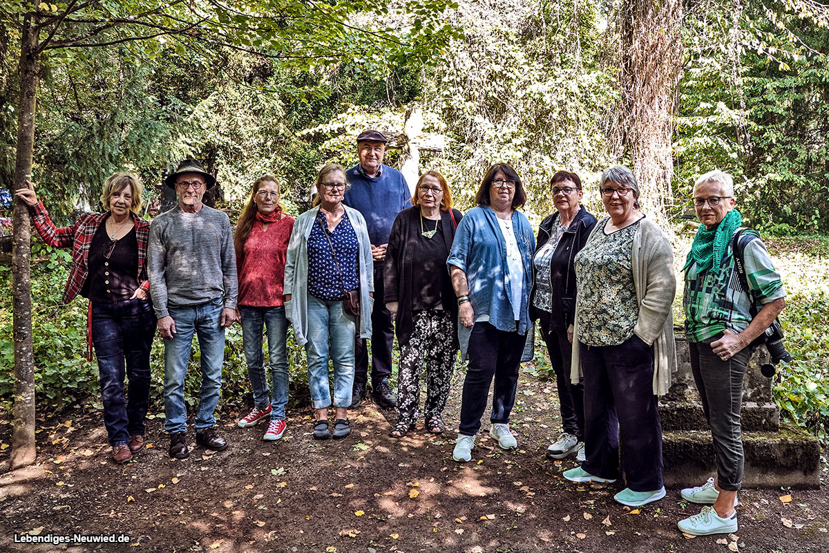 Die Knstlergruppe "Kultu(h)r" freut sich ber die Erffnung des Kunstkiosks. (Foto: privat)