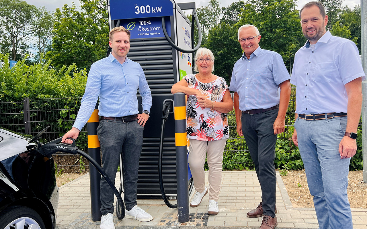 Am SZ-Center in Dierdorf stehen ab sofort vier Schnellladepunkte zur Verfgung. (Foto: Martin Boden/Kreisverwaltung)