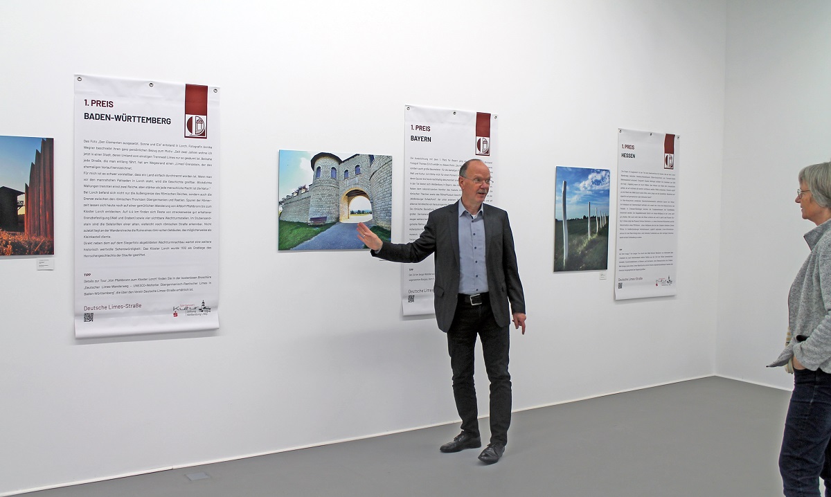 Erffnung der Fotoausstellung "DU BIST WELTERBE" im Kunstraum am Limes in Hillscheid