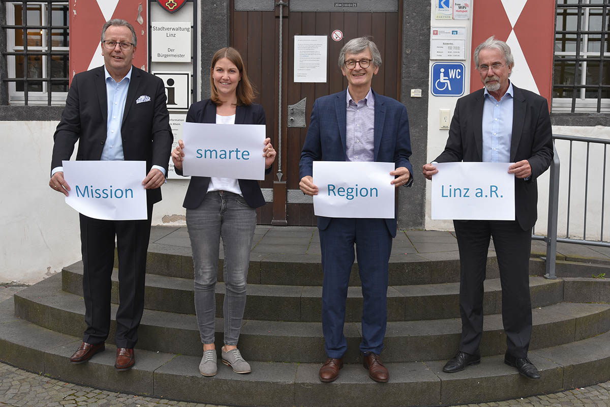 Von links Helmut Muthers, Karin Wessel, Hans-Gnter Fischer, Hans-Georg Faust. Foto: sol