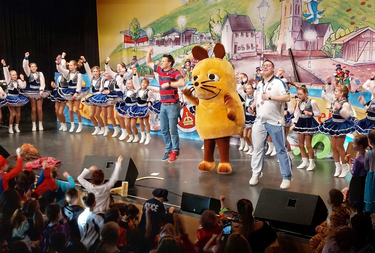 Kinderkarneval im Forum Windhagen begeisterte Kids und Erwachsene