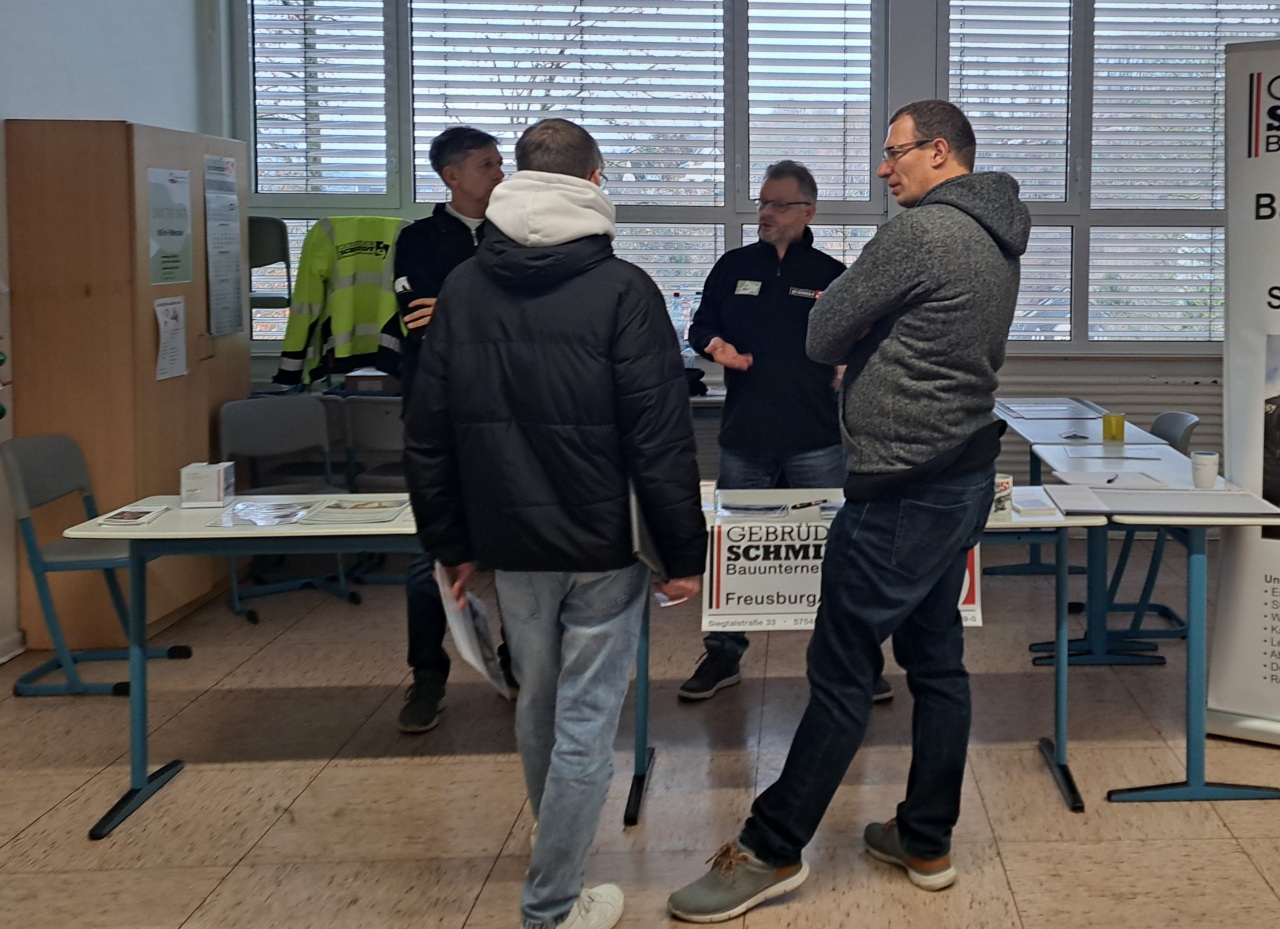 Die Mini-Messe fand groen Anklang bei Schler, Eltern und Unternehmen. (Foto: IGS Betzdorf-Kirchen)