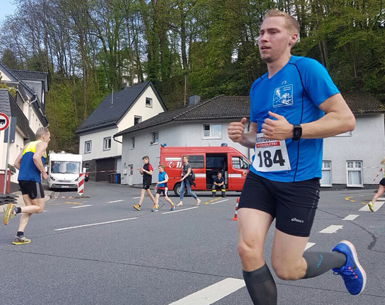 Klassensieg fr Lennart Sthn beim Kirchener Stadtlauf