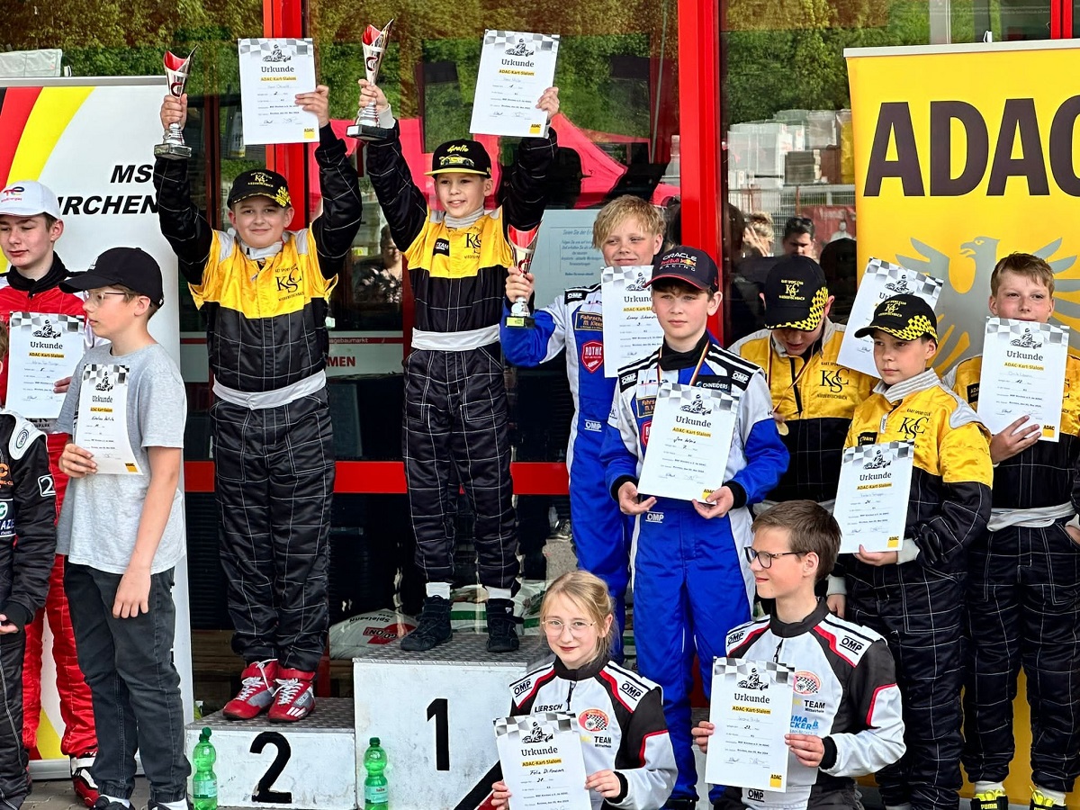 Platz 1 belegt Henri Mller und Platz 2 Henri Oswald - beide vom KSC Niederfischbach. (Foto: Klaus-Jrgen Griese)