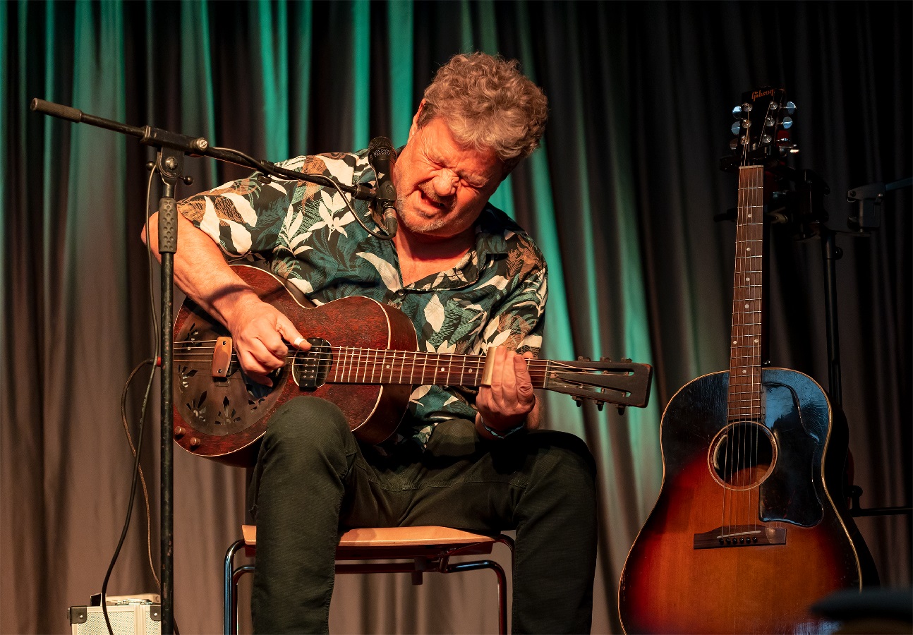 Ignaz Netzer brachte den Blues und Gospel ins Stadthaus Selters. (Fotoquelle: Eckhard Schneider)
