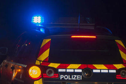 Unbekannte brechen in Backshop an der B 256 ein