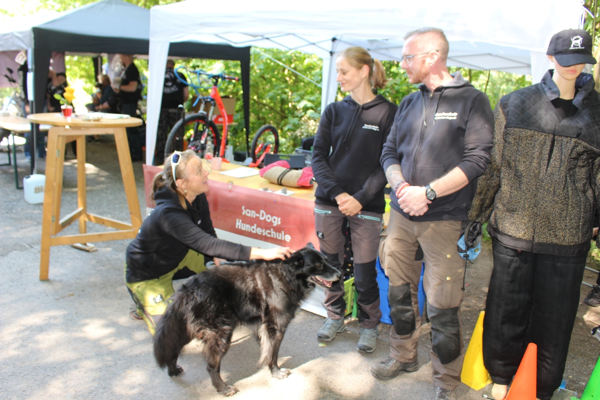 Es wurden nicht nur besondere Einblicke beim Sommerfest des Tierheims Ransbach-Baumbach geboten. (Fotos: W. Rabsch) 