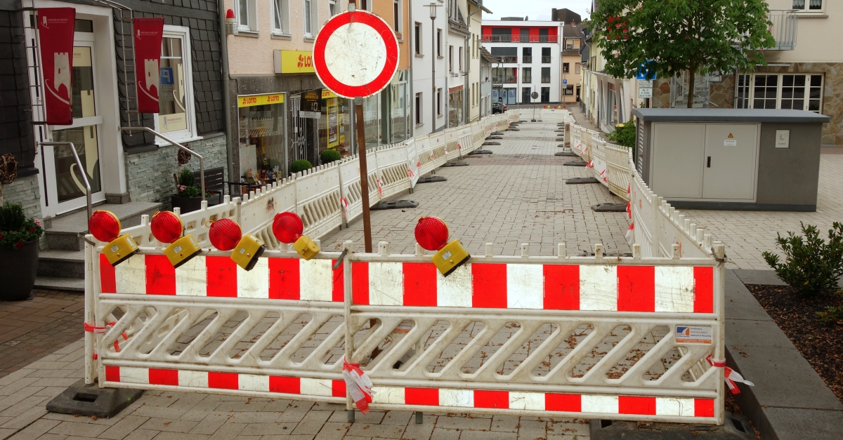 Altenkirchen: Marktstrae weiter untersplt - Reparaturarbeiten dauern an