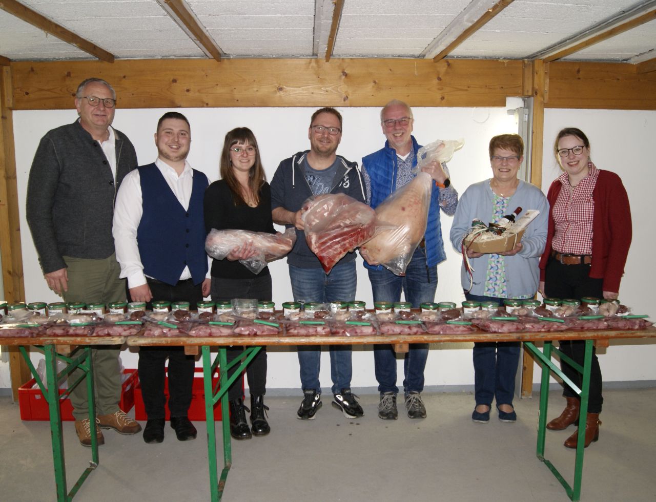 Tolle Preise und ber 130 Teilnehmer beim Sauschieen. Die Schtzen der Kreisstadt hatten Grund zur Freude. Foto: SG Altenkirchen