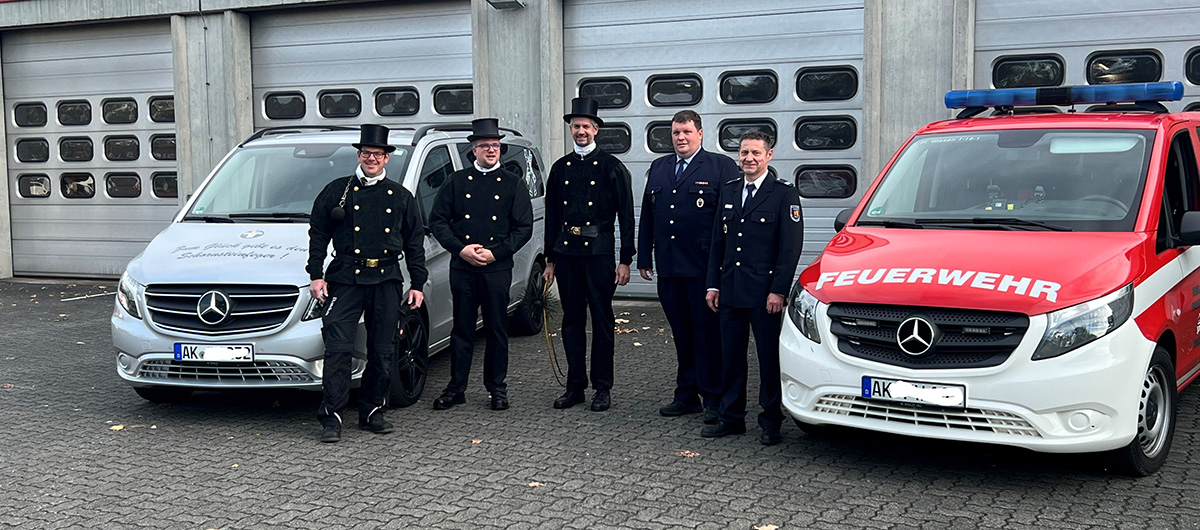 Von links: Bevollmchtigter Bezirksschornsteinfeger Christian Baldus (Kirchen), Bevollmchtigter Bezirksschornsteinfeger Christian Baldus (Wissen), Obermeister der Schornsteinfegerinnung Koblenz Florian Klein, Geschftsfhrer Kreisfeuerwehrverband Daniel Freese und Vorsitzender Kreisfeuerwehrverband Volker Hain. (Fotos: Kreisfeuerwehrverband)