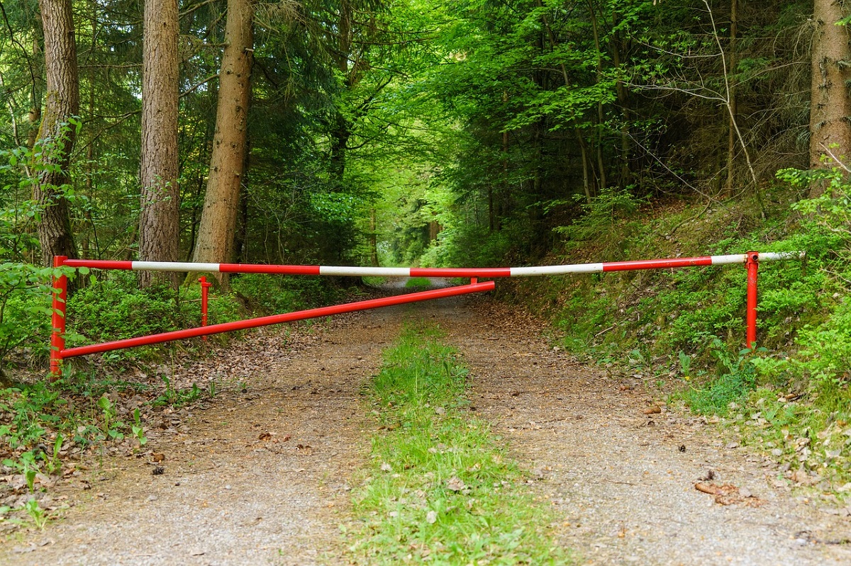 Wiederholte Sachbeschdigung an Absperrschranke in Wlmersen