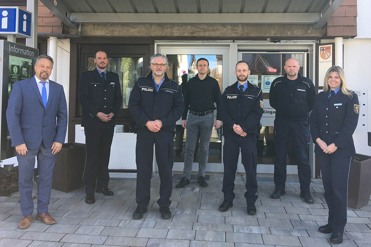 Neuer Leiter der Polizei Straenhaus stellt sich in Rengsdorf vor