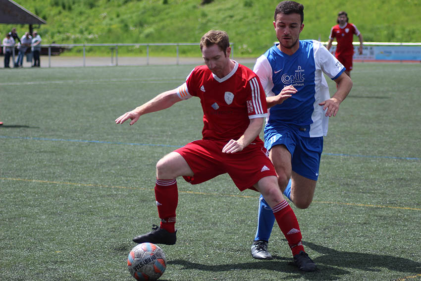 Die Gegner konnten Tim Fettelscho nur noch hinterher schauen. Fotos: Verein