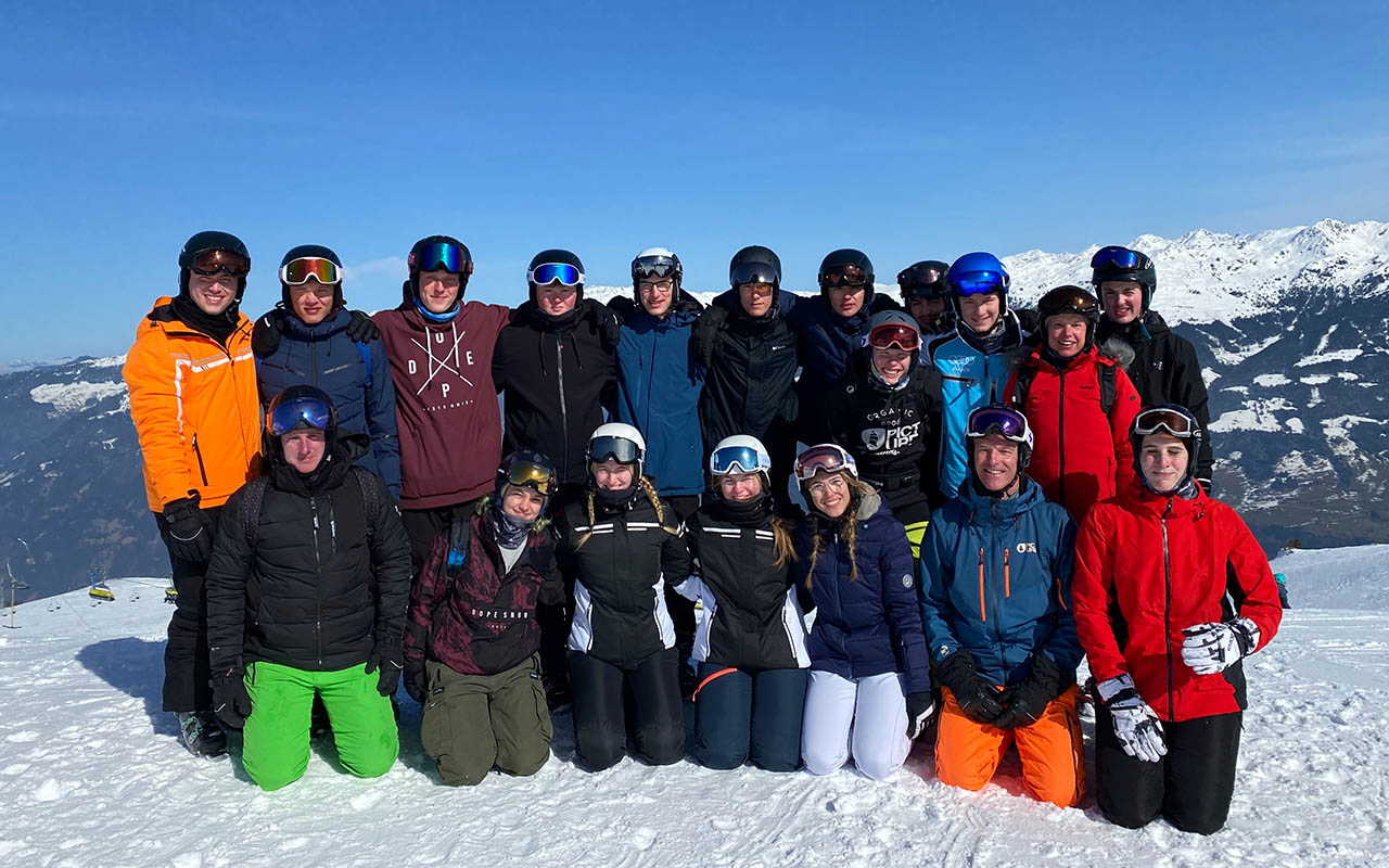 Betzdorfer Gymnasiasten entdecken die Skiabfahrten im Zillertal